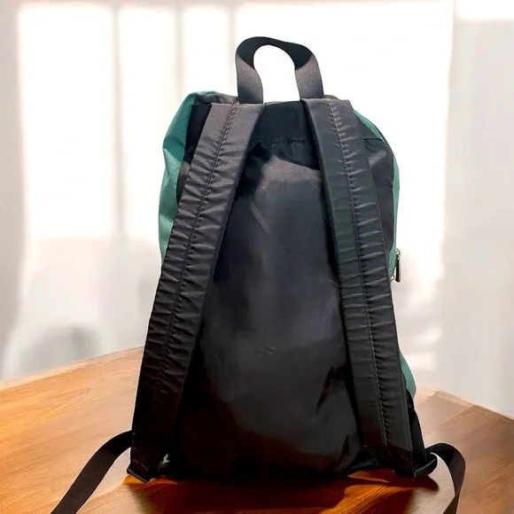 SOLD
NIKE RARE Olive Green Backpack preloved condition bag tote technical retro - Picture 4 of 13